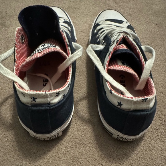 Women’s Converse - Picture 3 of 5